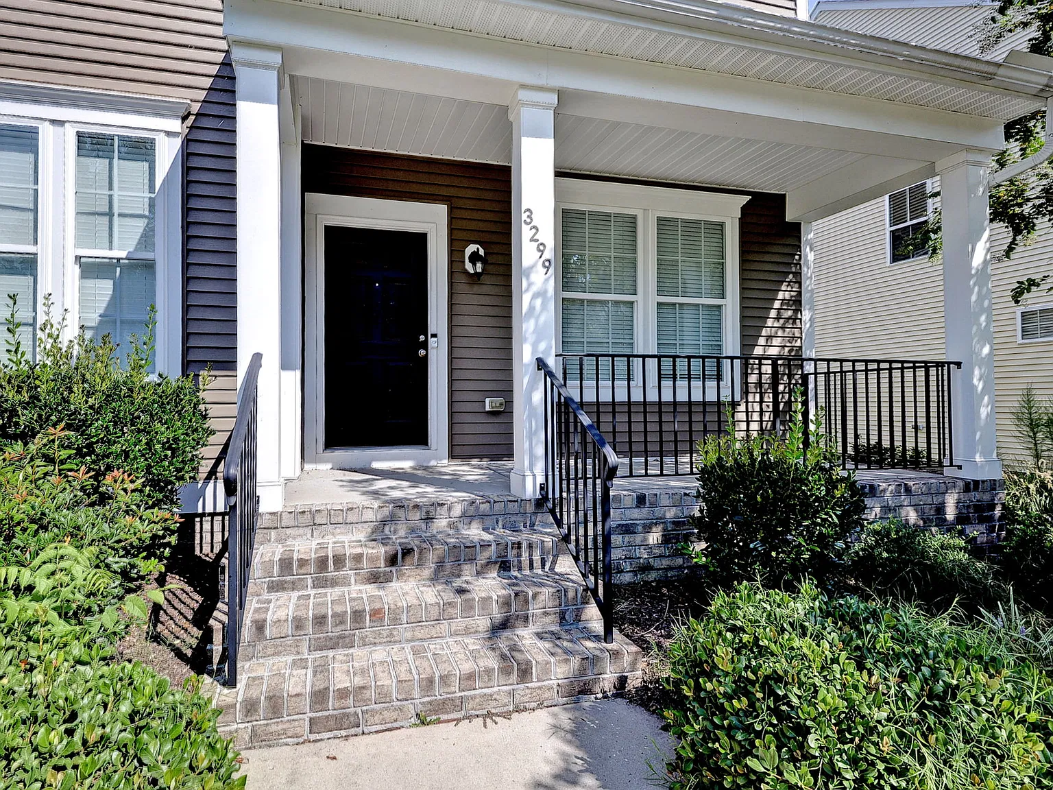 5 bed, 2625 sqft, $2,995 — Photo 2
