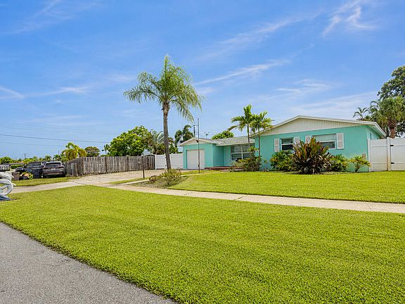 3rd image of 2395 Edgewater Drive