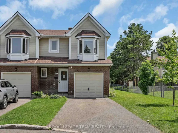 563 Parasol Ct, Ottawa, ON K4A 2X2