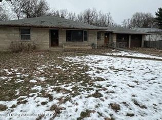 221 E 1st St, Ovid, MI 48866