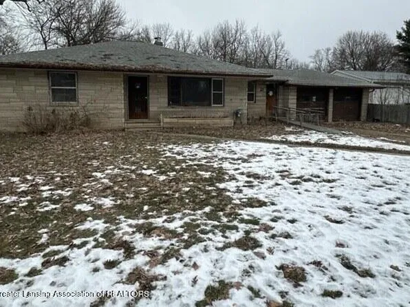 221 E 1st St, Ovid, MI 48866