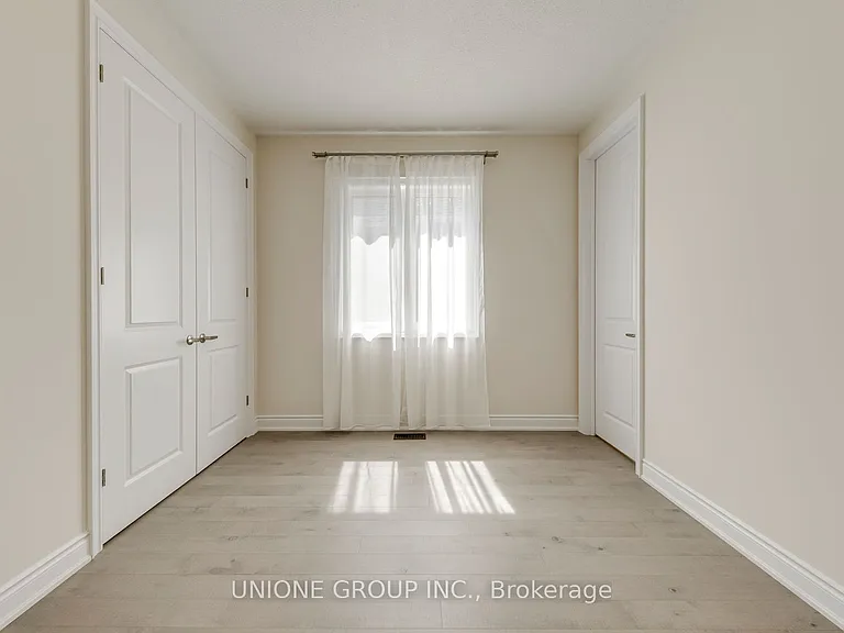 3440 Mosley Gate — Photo 36