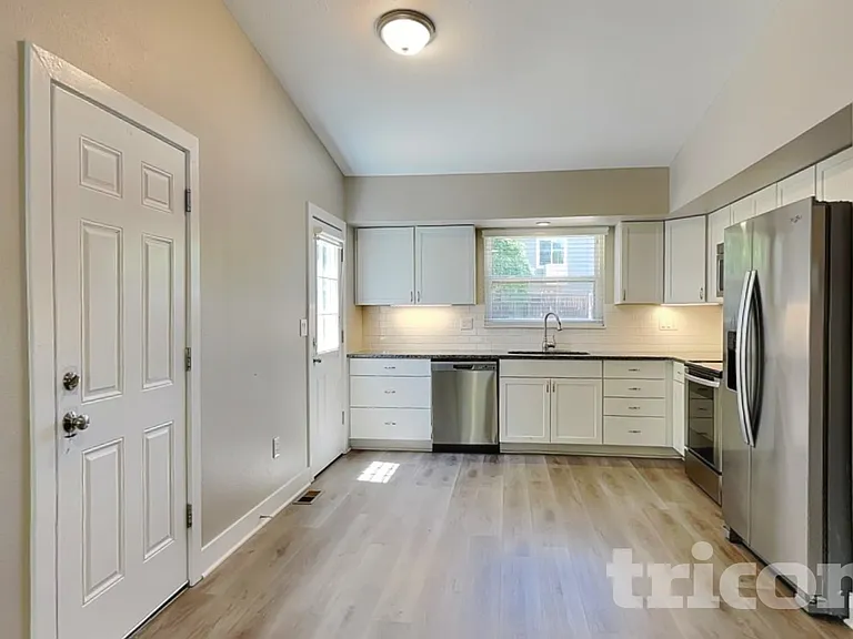 1723 S Cathay St — Photo 5