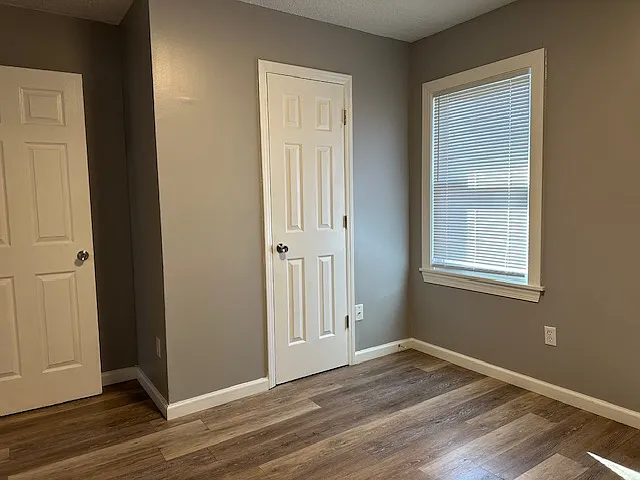 3 bed, 900 sqft, $1,050 — Photo 2