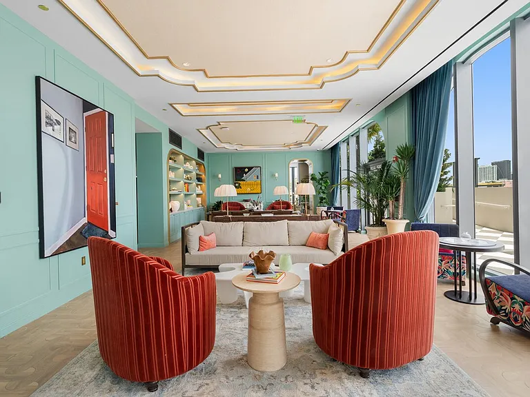 Building's Lounge