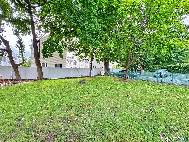 14 Woodbury Ave #1 — Photo 16