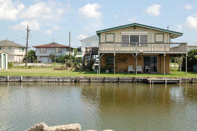 1st image of 96 Bayou Vis