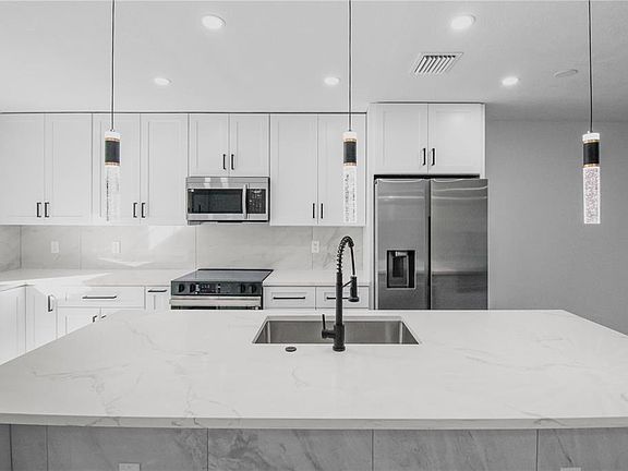 4th image of 7200 Ulmerton Rd APT C3