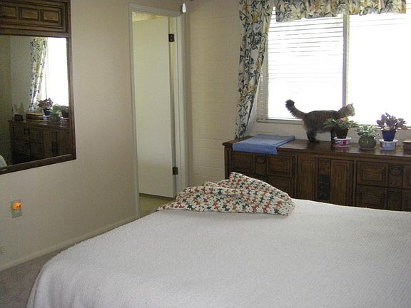 4th image of 10907 W ABBOTT Avenue #S