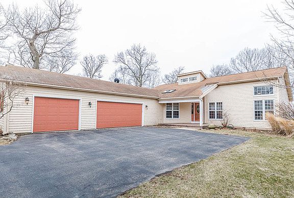 3rd image of 8N228 Grand Arbor Ln