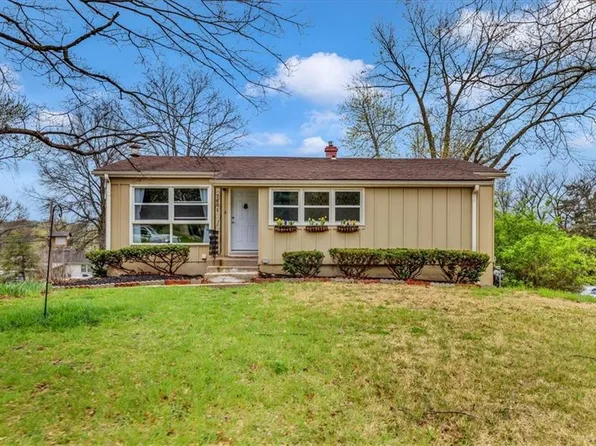 7601 E 75th St, Kansas City, MO 64138