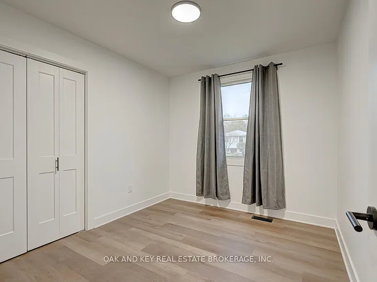 13 Dunwich Dr — Photo 11