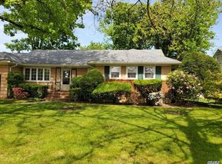 3059 Morgan Dr, Wantagh, NY 11793
