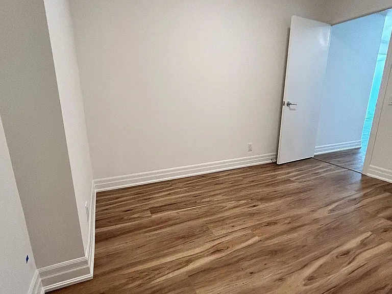 101 Cathedral High St #Penthouse 16 — Photo 14