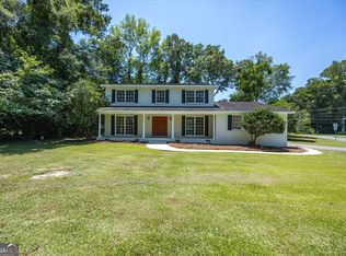 3096 Stuart Dr, Macon, GA