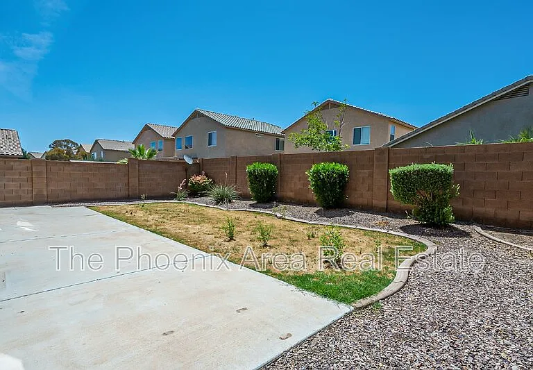 44299 W Oster Dr — Photo 39