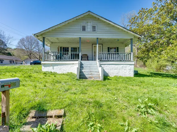 811 Schmitt Rd, Rossville, GA 30741