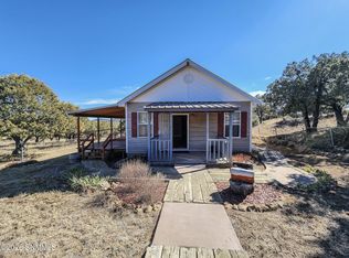 58 Kneeling Nun Rd, Hanover, NM 88041