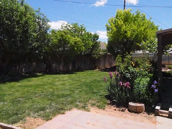 3rd image of 3102 Greenbriar Ave