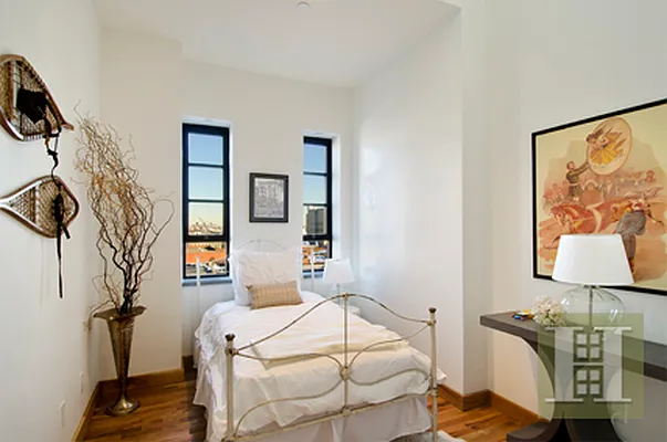 Sold by Halstead Real Estate | media 16