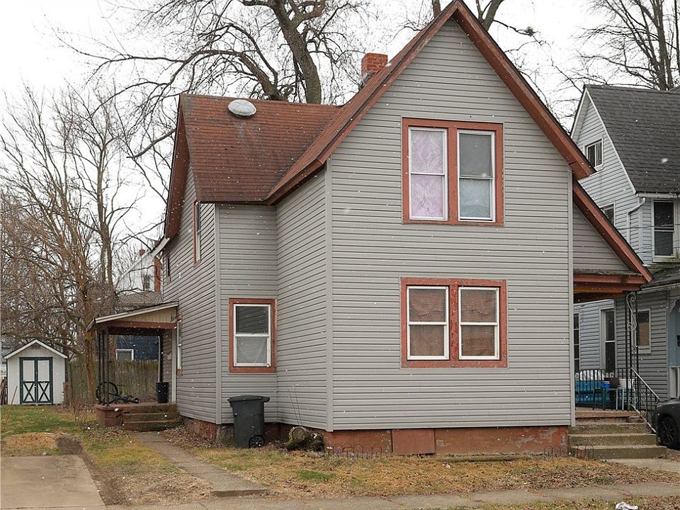 2nd image of 1015 E 5th St