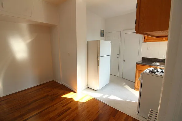 Rented by Keller Williams NYC | media 54