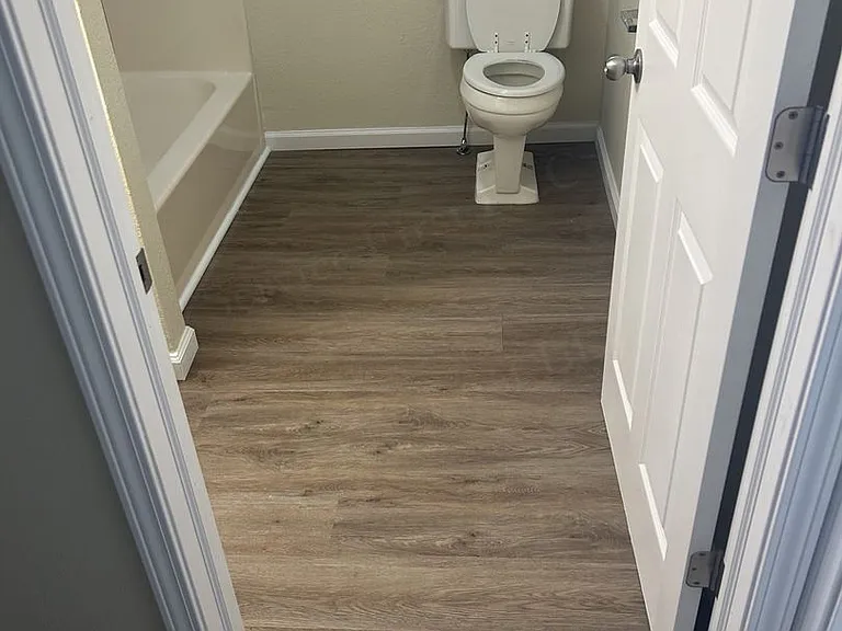 503 Broad St — Photo 8