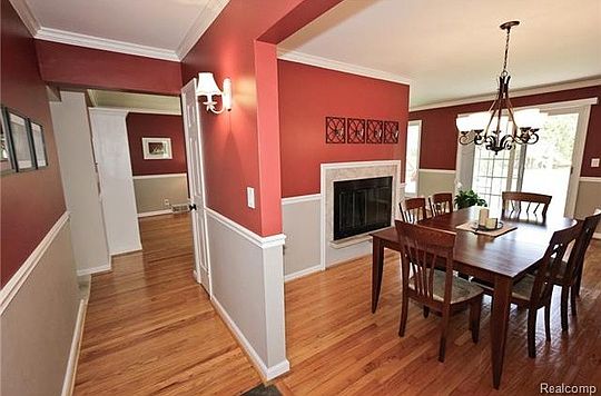 3rd image of 32372 Old Forge Ln