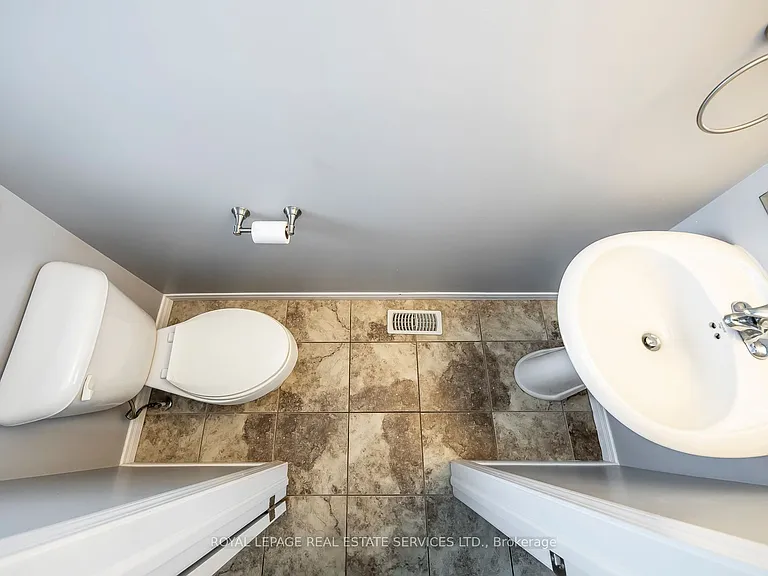 60 Netherwood Rd #28 — Photo 27