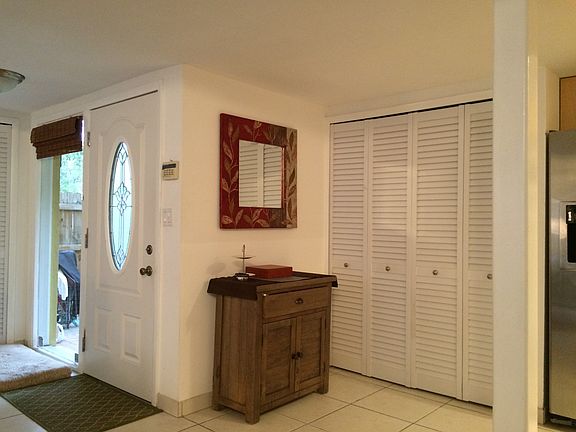 2nd image of 3220 Gifford Ln #1