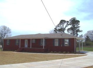 105 Thomas St W, Tuscumbia, AL 35674