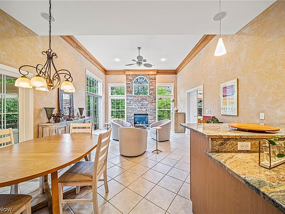 4th image of 308 Gretna Green Dr