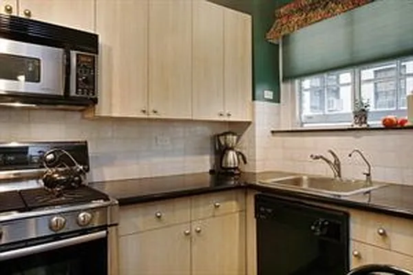Sold by Douglas Elliman | media 12
