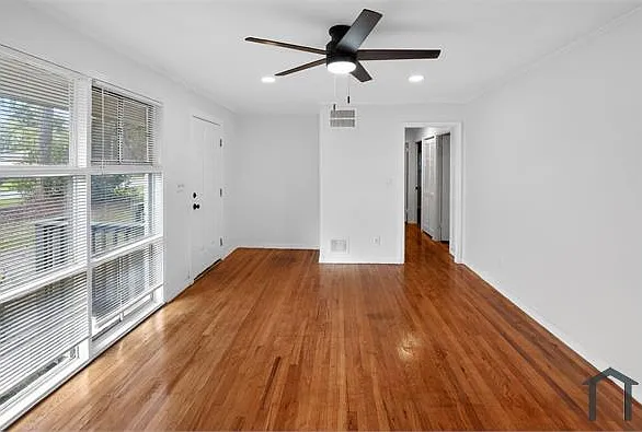 1929 W Oakland Ave — Photo 19