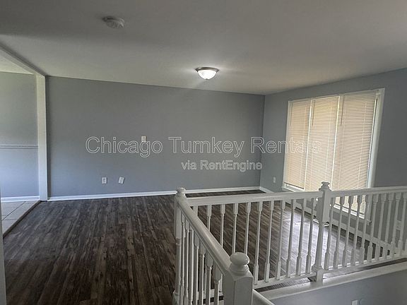 2nd image of 43 N Walnut Ln