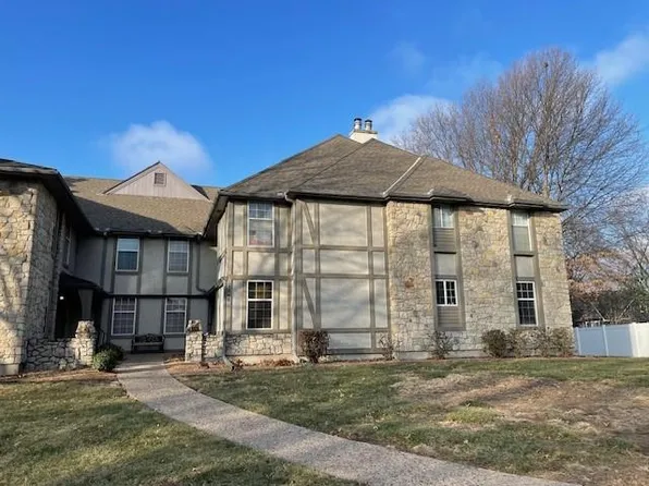 1305 NW Village Dr APT B, Blue Springs, MO 64015