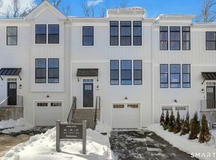 27 Bramble Way, Brookfield, CT 06804