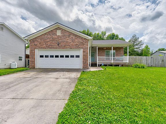 3rd image of 115 Meadowland Dr