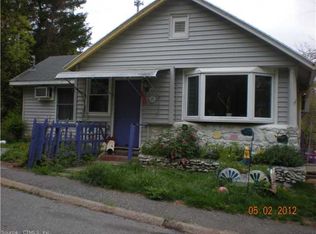 89 Miner Ln, Waterford, CT 06385