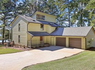 280 Lakeside Dr, Seneca, SC 29672