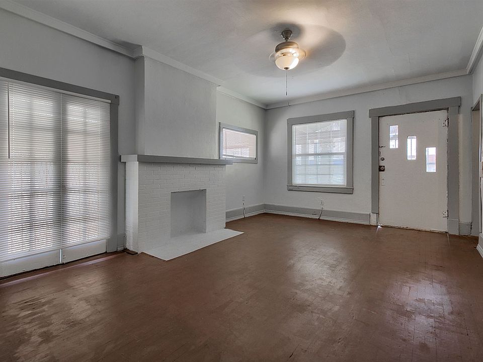 1st image of 3511 Pershing Dr APT 1