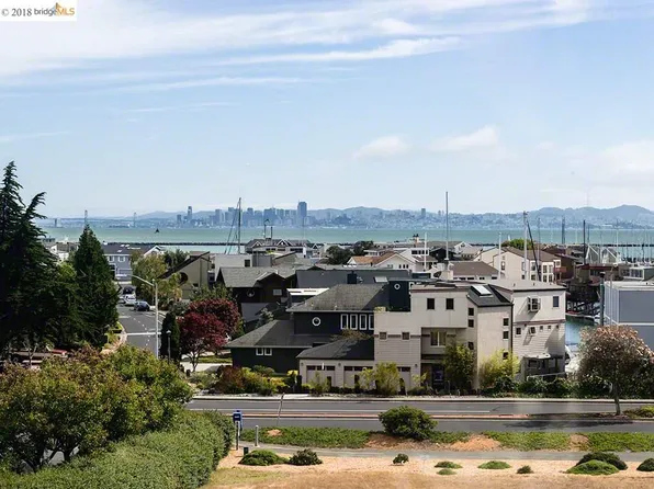 1300 Quarry Ct APT 316, Richmond, CA 94801