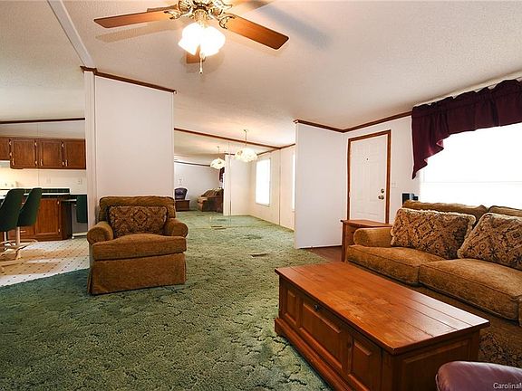 5th image of 51 Jeffrey Ln