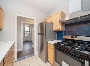 252 Custer Ave, Jersey City, NJ 07305