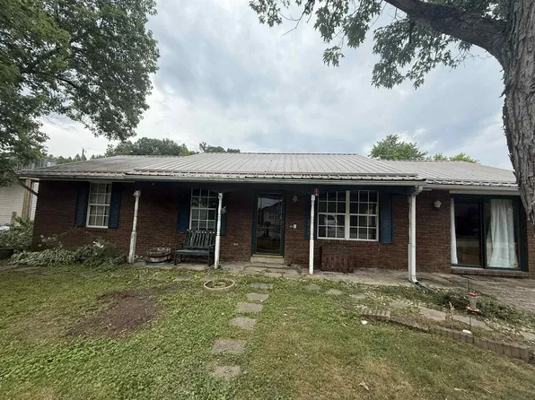 1440 Green Valley Dr, Ashland, KY 41102