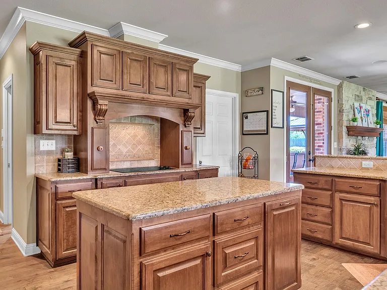 350 Julius Davis Ln — Photo 11