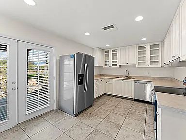 2nd image of 3329 E Greenway Ln