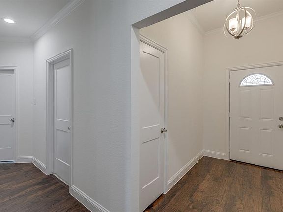 4th image of 1526 Avenue C