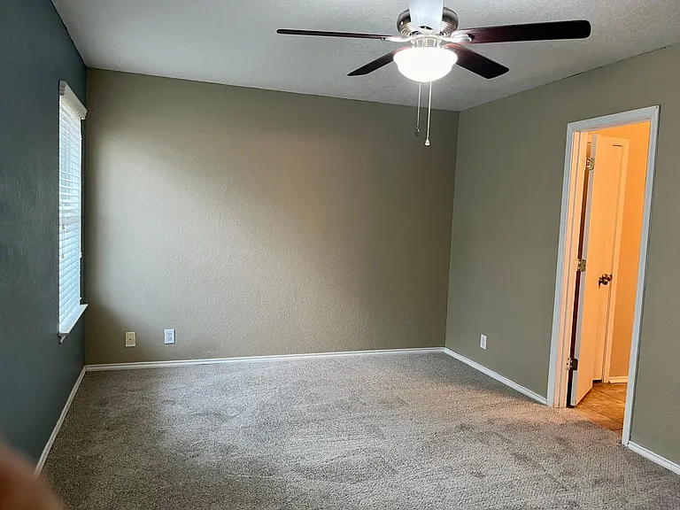 3967 Cherokee Blvd — Photo 19