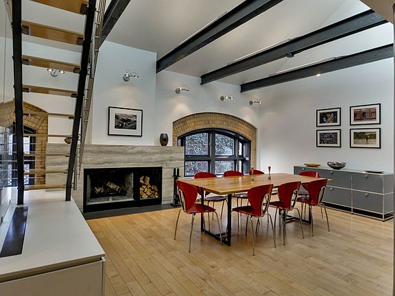 4th image of 25 Joralemon St APT 3